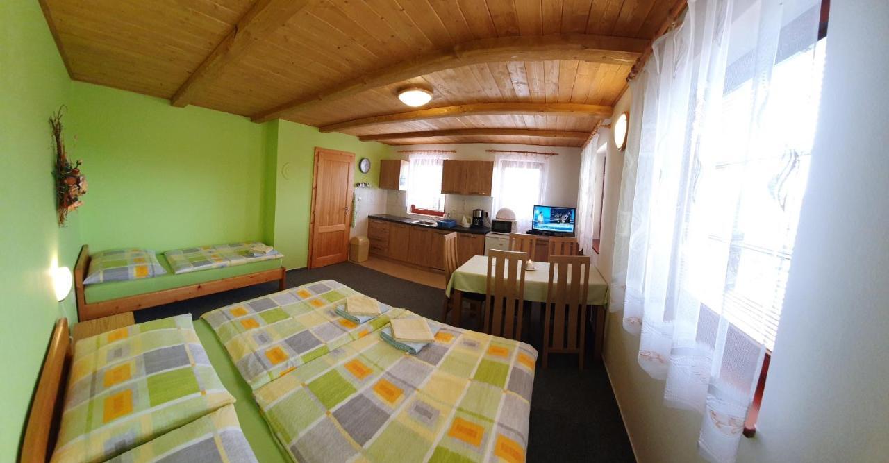 Ada Apartments Liptovský Trnovec Extérieur photo
