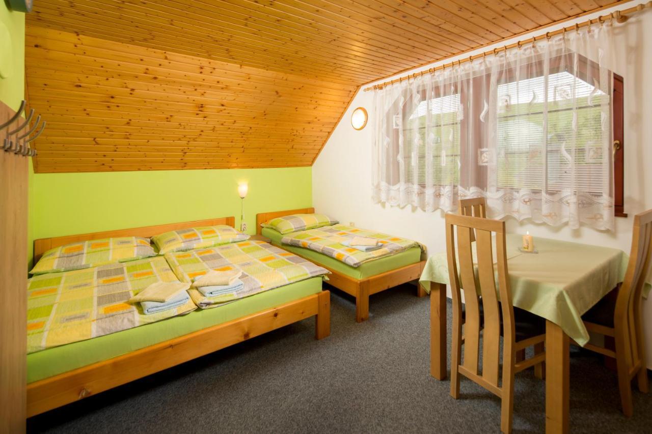Ada Apartments Liptovský Trnovec Extérieur photo